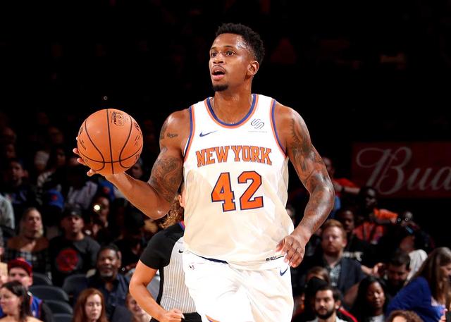 他以稳定的 他以稳定的