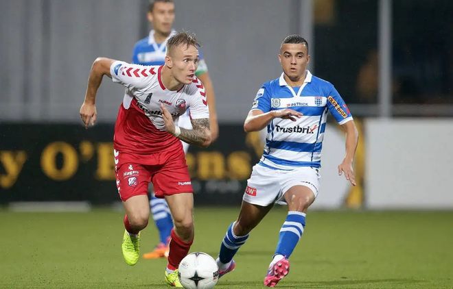 球接近2 球接近2