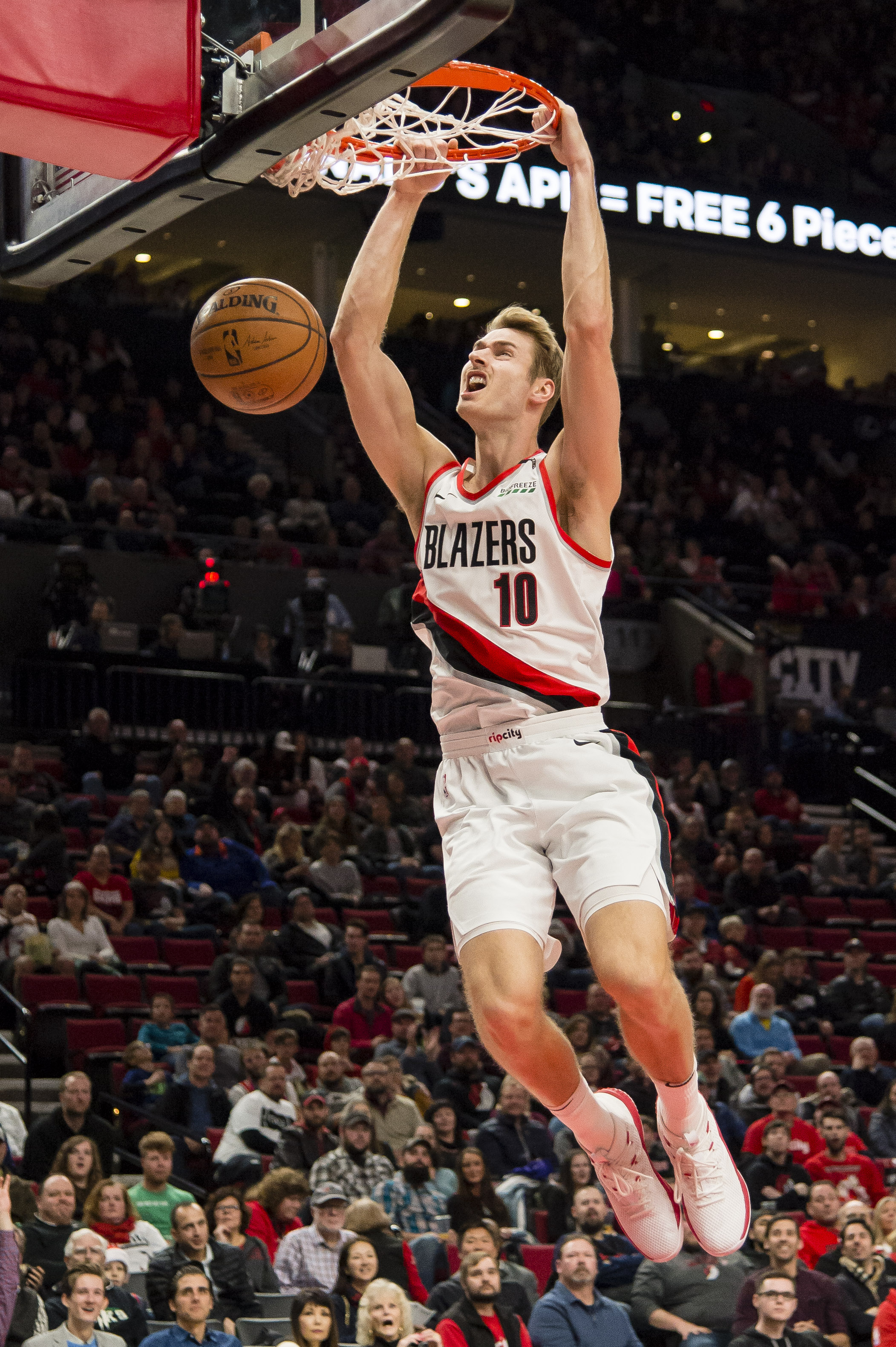 相比之下 相比之下